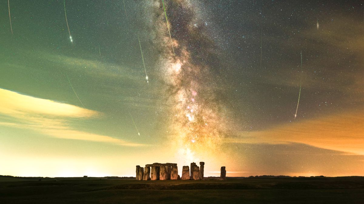 Vet55Old's tweet card. Our galaxy will make for a particularly splendid sight on the dark nights surrounding the new moon phase on July 24.
