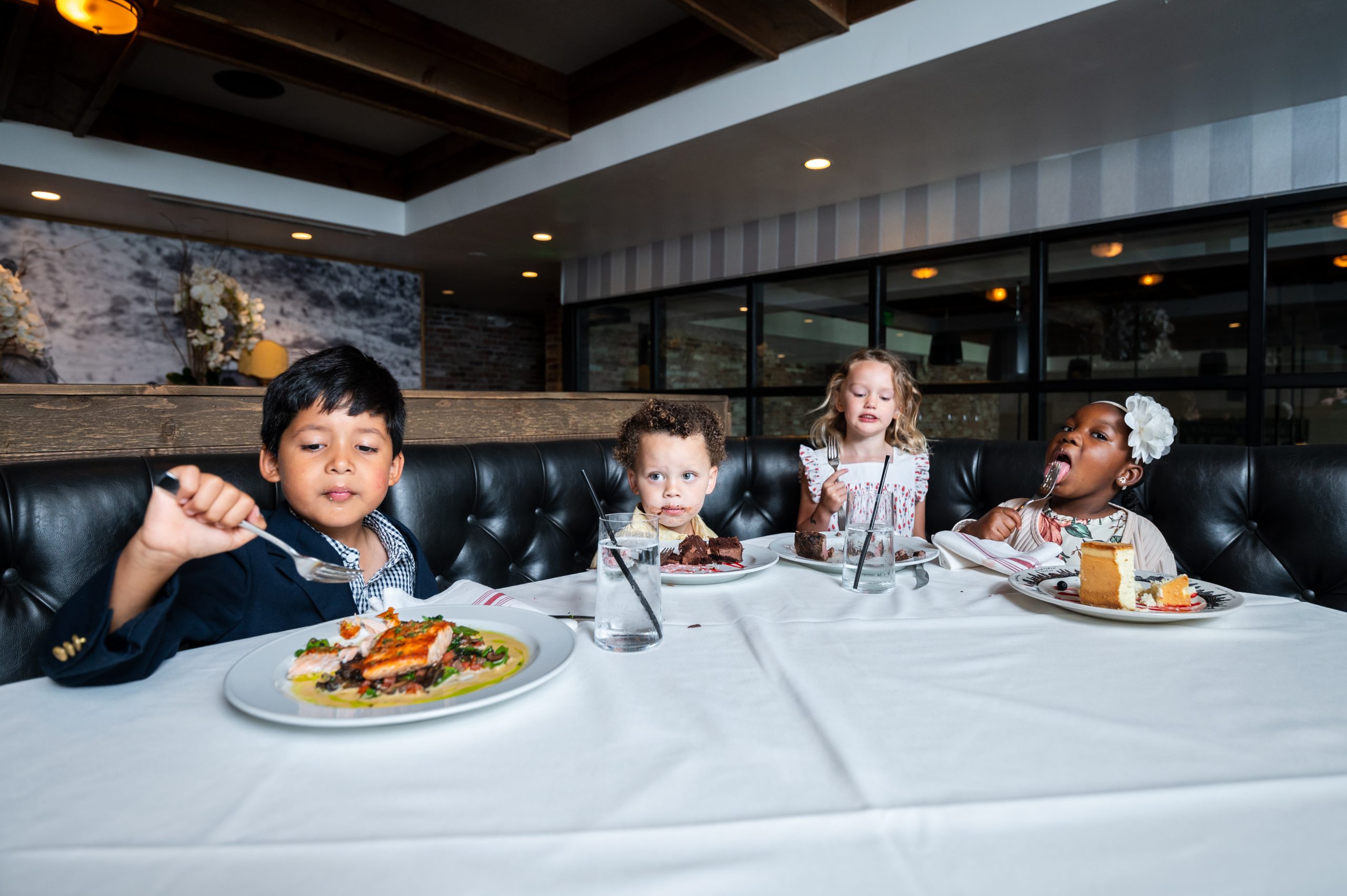 FortWorthReport's tweet card. It’s almost DFW Restaurant Week, which means it’s time to see which North Texas prix-fixe menus are benefiting area charities Aug. 4-31.