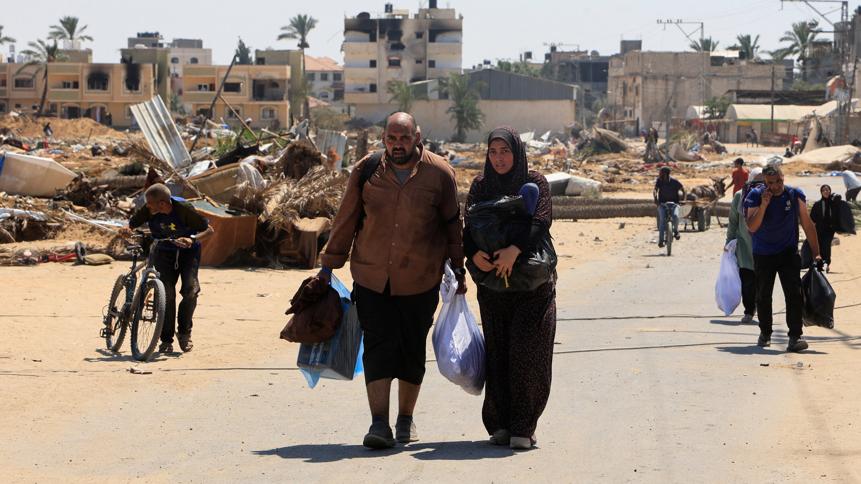 AceWeiss's tweet card. The aid agency says its buildings in the central part of the territory were attacked after the military targeted Deir al-Balah, which had largely been spared.