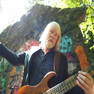 ProgRockJournal's tweet card. Jeff Jahn is a renowned contemporary Art and Music critic with over 30 years of experience, recognized for his influence.