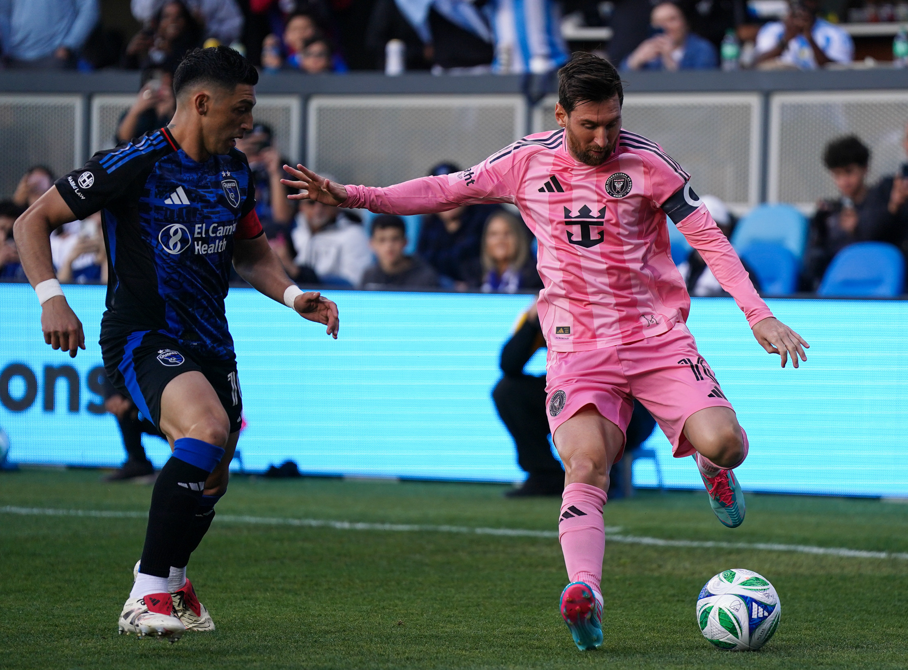 soccerbayarea's tweet card. Lionel Messi visited PayPal Park to face the SJ Earthquakes. What transpired was multiple goals and drama captured by Jose Moreno's images.