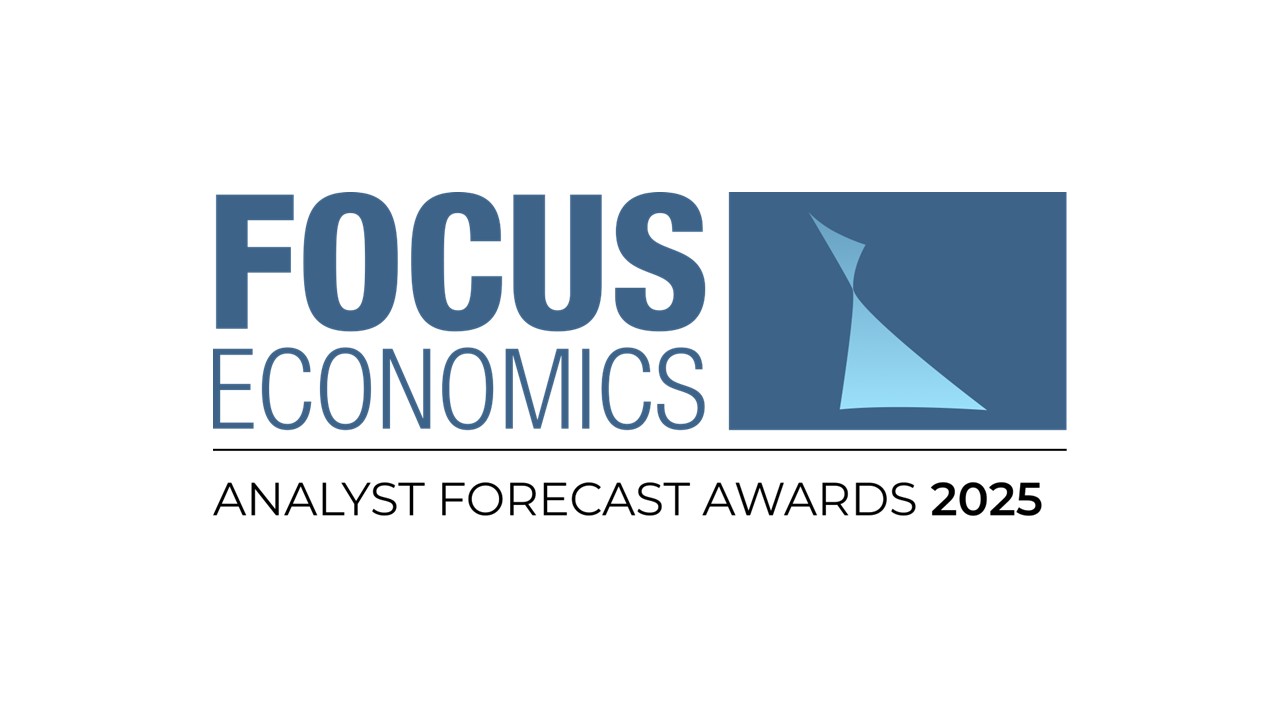 OxfordEconomics's tweet card. Our team demonstrated exceptional forecasting precision in both advanced and emerging economies, including the UK, Italy, Brazil, Vietnam and more.
