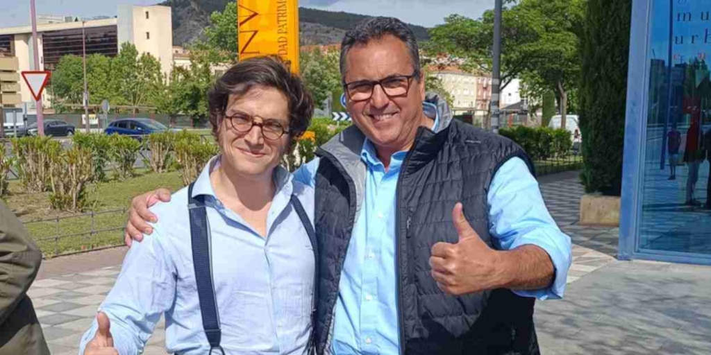 Tyrexito's tweet card. Manuel López-Filgueiras, referente local de la ultraderecha en Huete, fue arrestado por presunta estafa, usurpación de identidad y condiciones laborales infrahumanas
