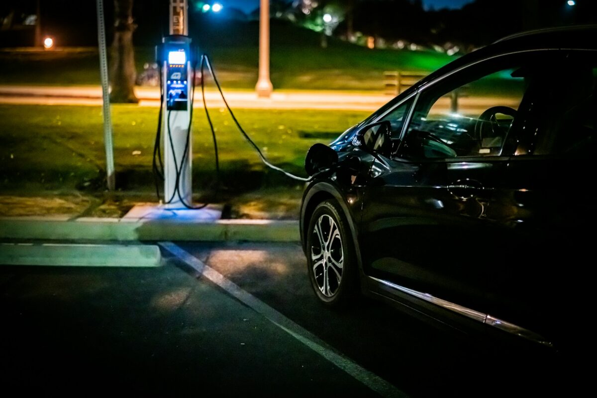 CQIQC_Toronto's tweet card. Researchers hope the project results in faster charging, longer battery life, and lower prices.