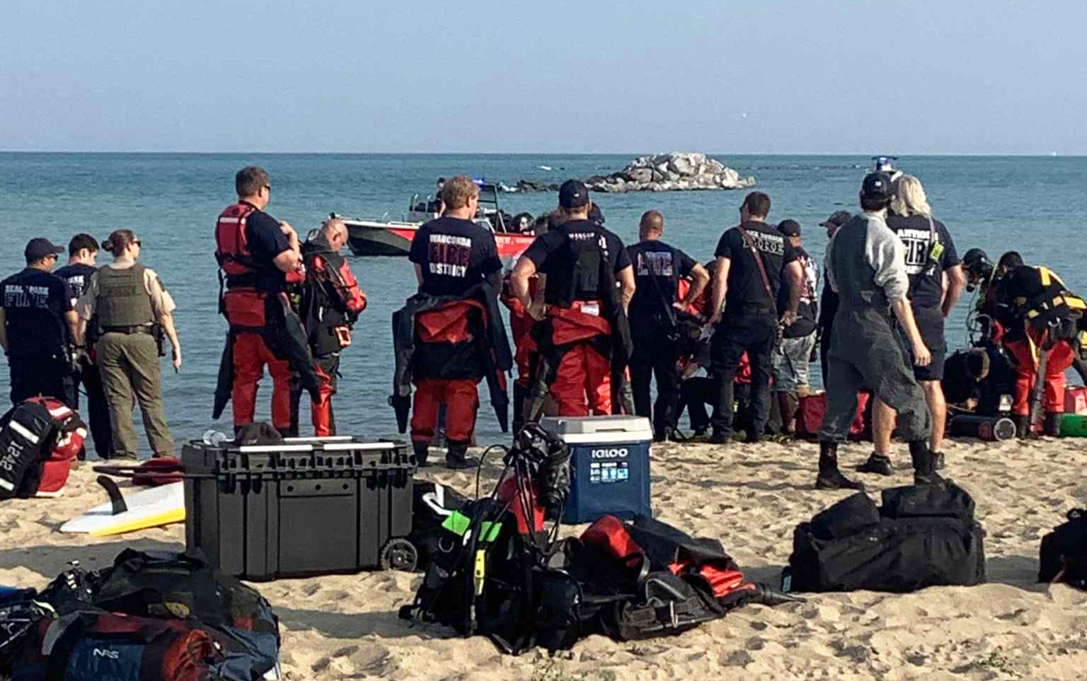 LMCScanner's tweet card. A 14-year-old boy remains missing after he went under the water while swimming in Lake Michigan at Illinois Beach State Park near Zion as crews have begun a second day of searches Wednesday morning.