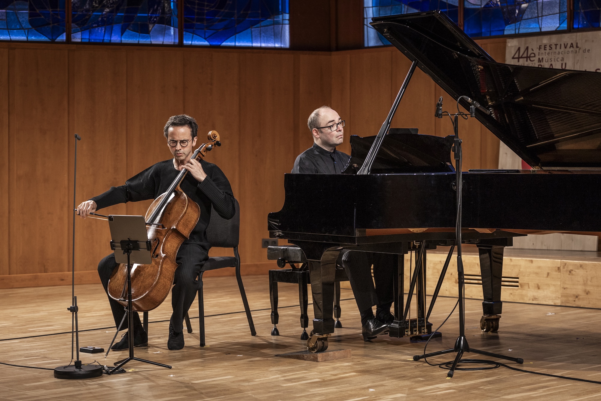RevistaMusCat's tweet card. FESTIVAL INTERNACIONAL DE MÚSICA PAU CASALS. Jean-Guihen Queyras, violoncel; Alexander Melnikov, piano. Obres ...