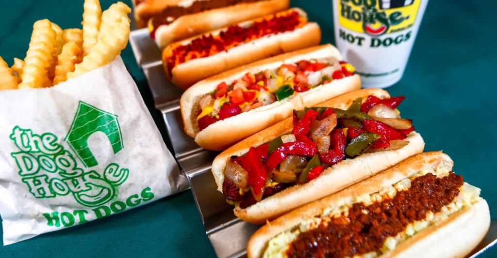 EaterCarolinas's tweet card. From New York dogs to Carolina classics﻿
