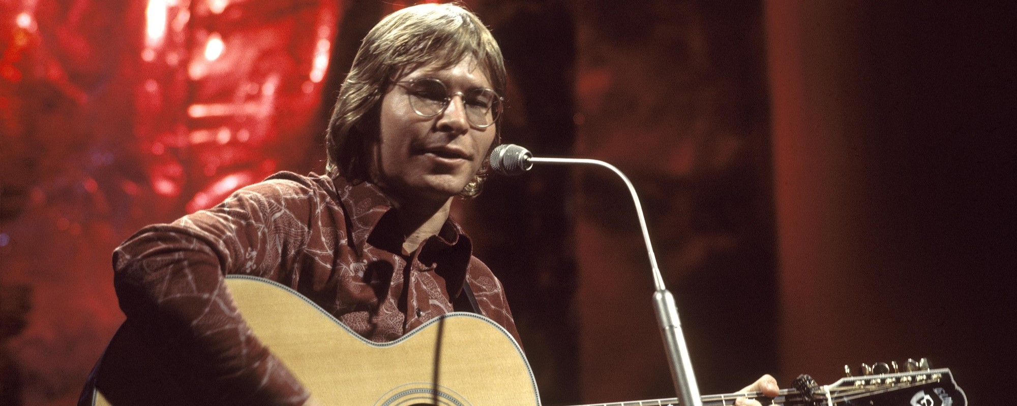 Motobec810's tweet card. From mafia ties to protests to an attempted murder, discover everything inside John Denver's FBI file below.