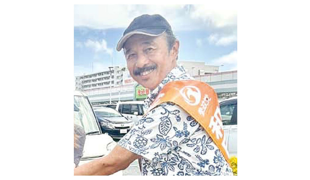 YaeyamaNippou's tweet card. 　「石垣も宮古も好き。都会でない安らげる雰囲気がある。今はインターネットもあるし、リモートワークの環境が整えば、離島のほうが住みやすくなる」 　和田知久さん（65）＝参政党公認＝は広島生まれ、大阪育