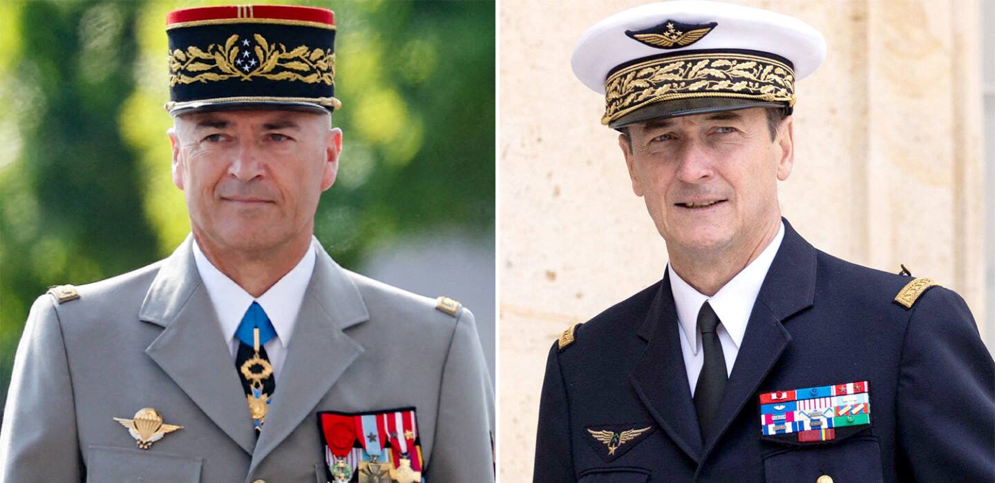 jdomerchet's tweet card. Le chef d'état-major particulier du président de la République succède au général Thierry Burkhard. Hormis la couleur de l'uniforme, la continuité prévaudra