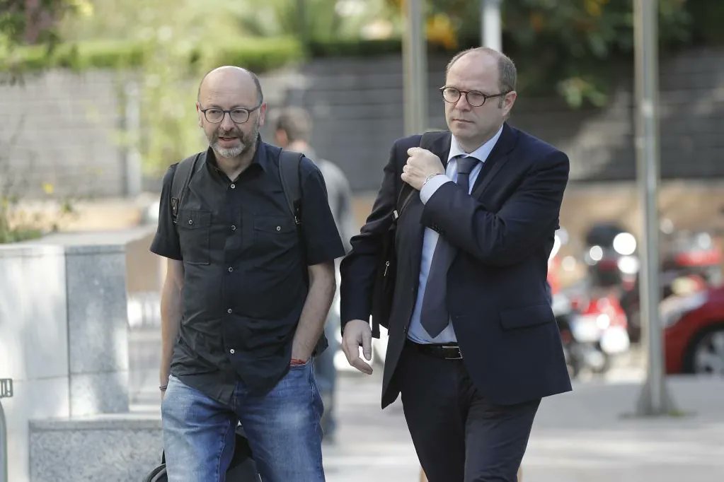 DCognitivos's tweet card. A Francis Puig, hermano del ex presidente valenciano Ximo Puig para el que la Fiscalía pide cuatro años de cárcel por estafa y falsedad documental, le pillaron en 2020...