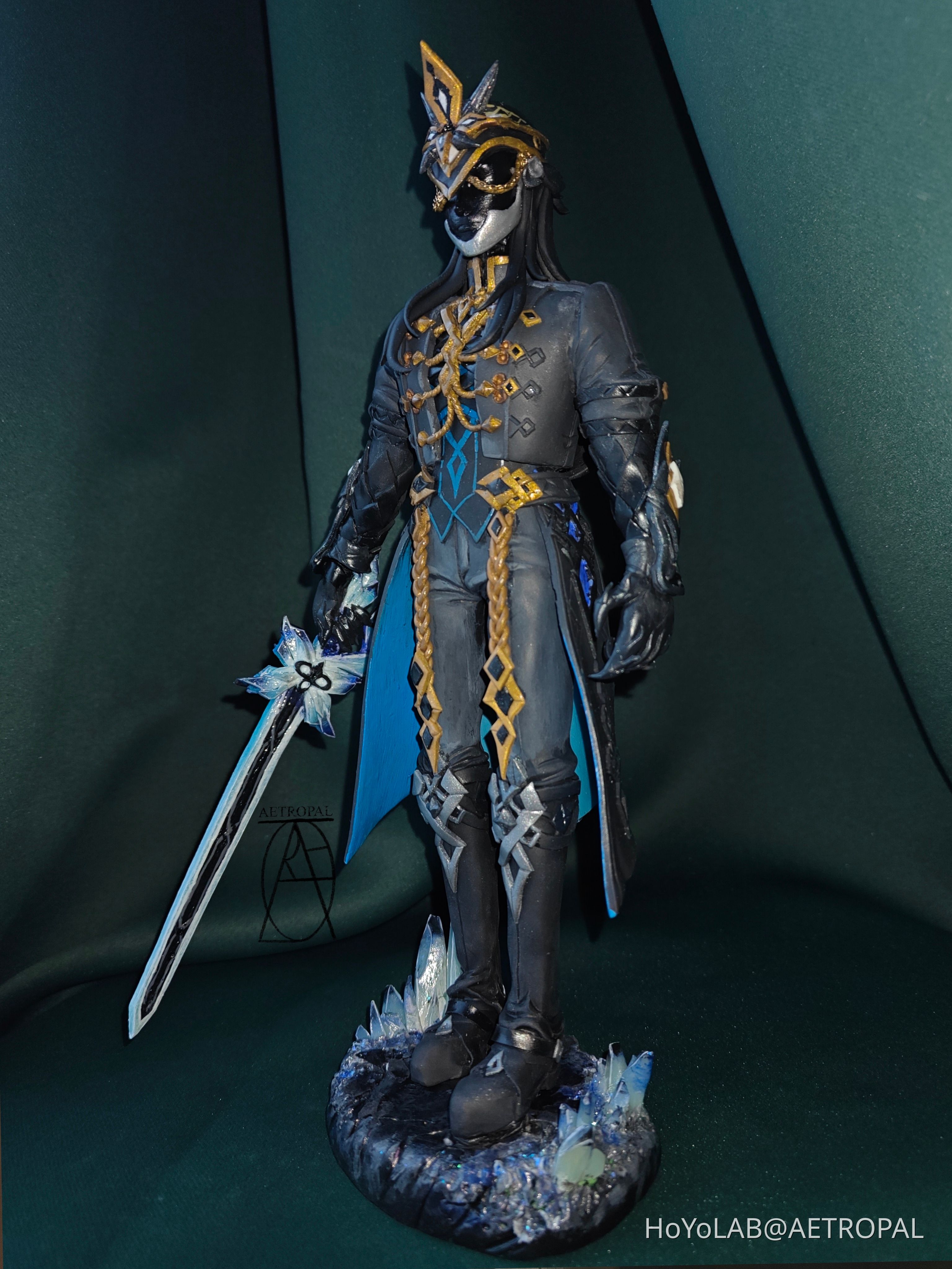 aetropal's tweet card. Handmade Capitano clay figure