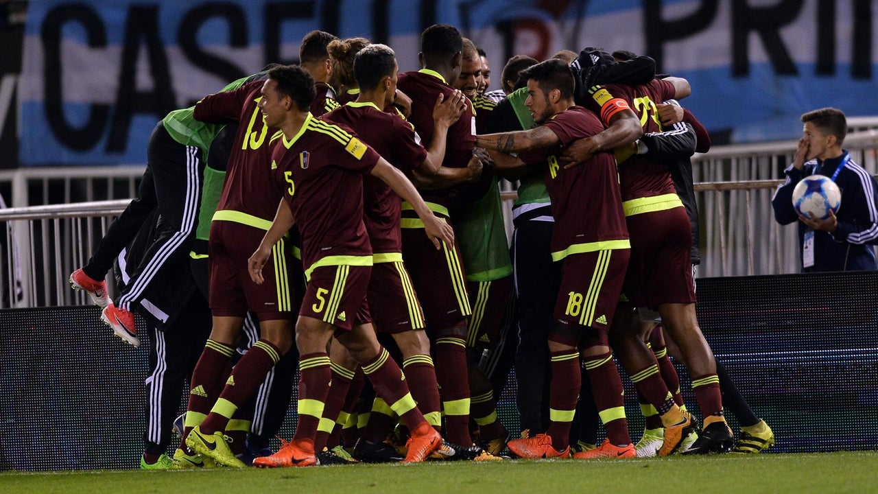 NTN24ve's tweet card. El talentoso jugador fue la gran figura del equipo colombiano en los playoffs de la Copa Sudamericana.