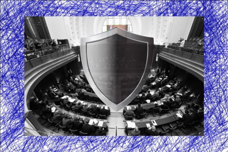 lorienttoday's tweet card. In a rare move, Parliament voted on Wednesday to lift the immunity of MP and former Industry Minister Georges Bouchikian, with 99 MPs voting in favor. Bouchikian stands accused of accepting bribes...