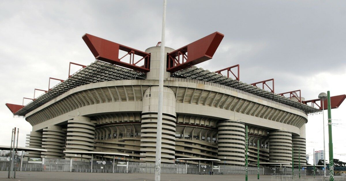 AlvaroLorenzoM's tweet card. Milano, l'inchiesta sull'urbanistica tocca anche San Siro: i pm parlano di conflitti d'interesse sul nuovo stadio. Sala era pronto a vendere a Inter e Milan