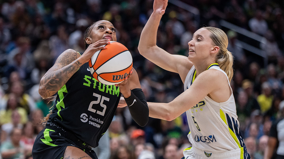 JoeyMistretta_'s tweet card. The Dallas Wings earned an 87-63 victory against the Seattle Storm on Tuesday night. Arike Ogunbowale led the way with 20 points while Paige Bueckers added 14 points and six assists. Will the Wings —...