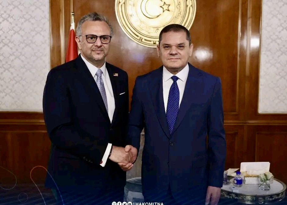 lsiafrica's tweet card. Le chef du gouvernement libyen a reçu un émissaire de Donald Trump pour discuter d’un vaste portefeuille de projets et d’une relance des relations économiques entre les deux pays.
