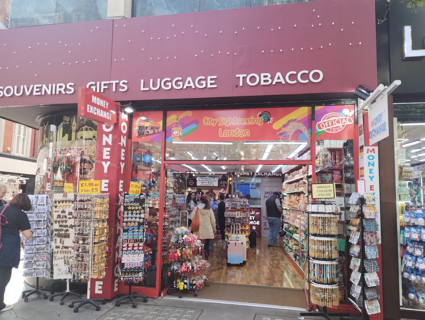 leader_wcc's tweet card. Authorities have cracked down on stores selling American candy on London’s Oxford Street, saying some also sell fake or dangerous goods and dodge taxes.