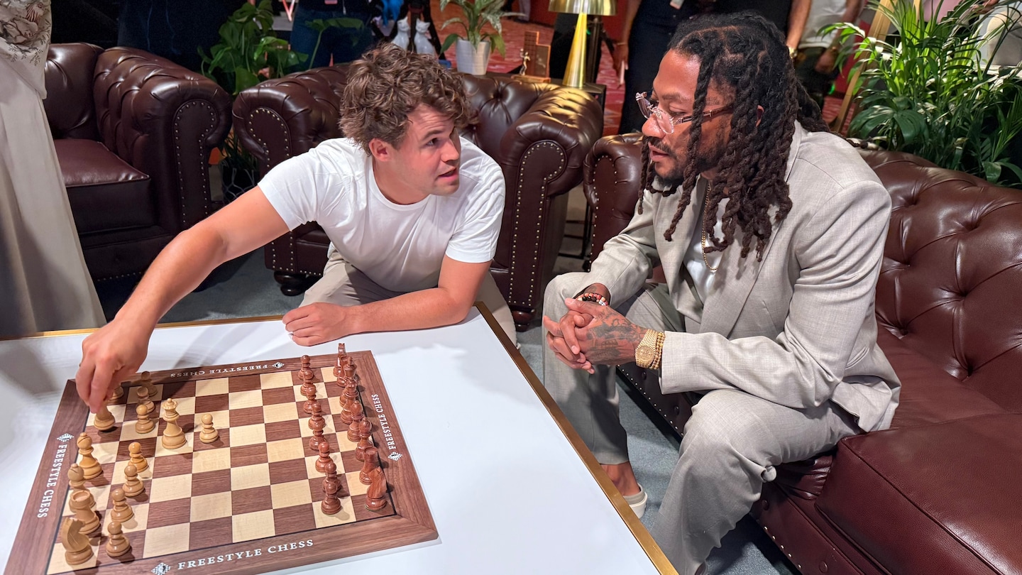 SRKStrategies's tweet card. Derrick Rose partnered with Magnus Carlsen, the top-ranked player in the world, as part of an initiative to make chess more appealing to casual participants.