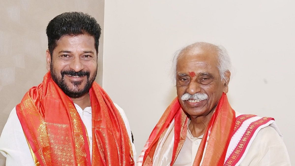 ThePrintIndia's tweet card. Next V-P should be from Telangana because last time there were talks that Venkaiah Naidu could be made President but he faced injustice and was sent back, says Revanth Reddy.