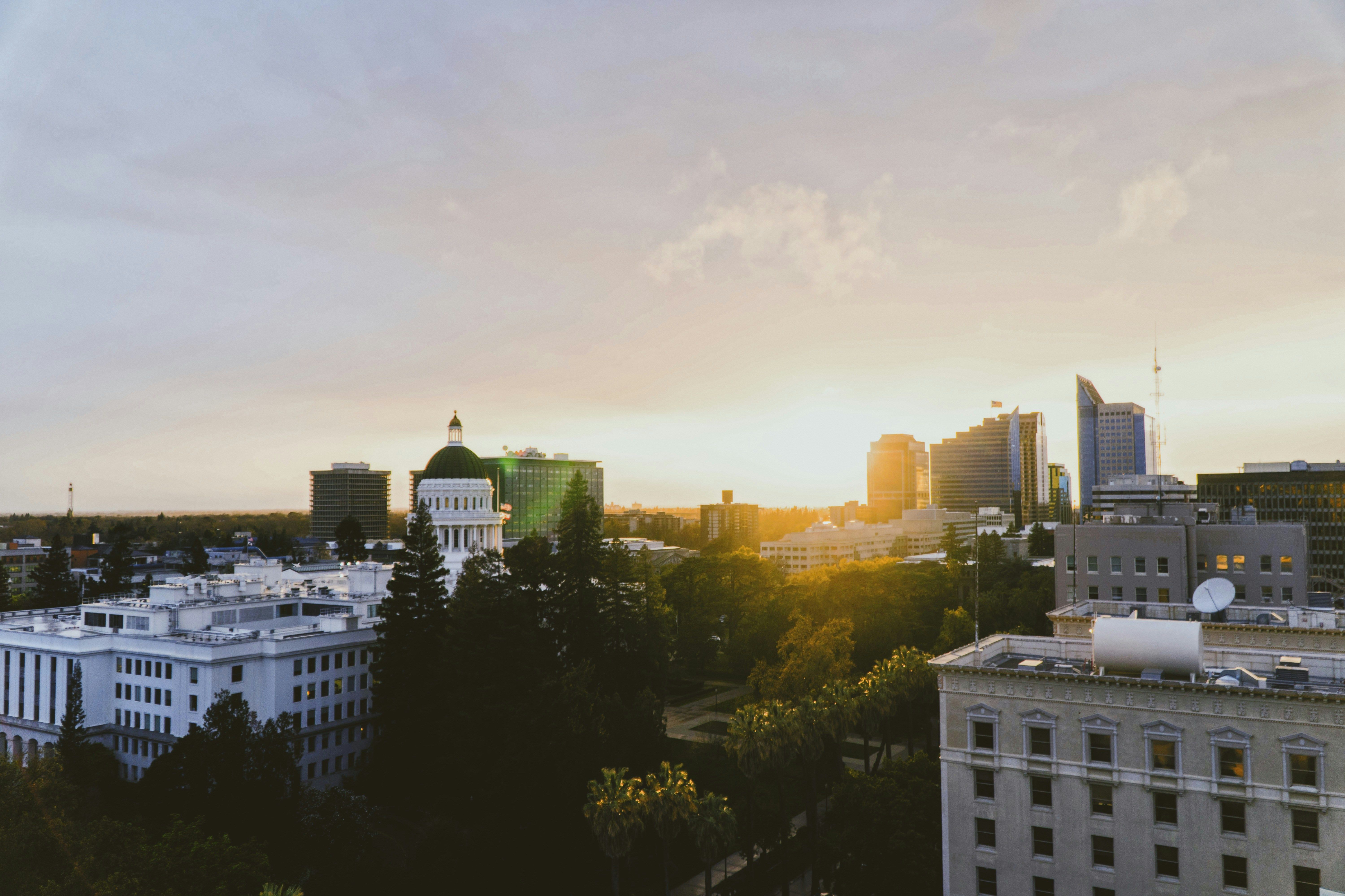 CoinDeskMarkets's tweet card. DACFP’s Ric Edelman shares insights from a recent white paper explaining the substantial upside in bitcoin’s price and why the risk/reward ratio strongly favors a significant crypto allocation –...