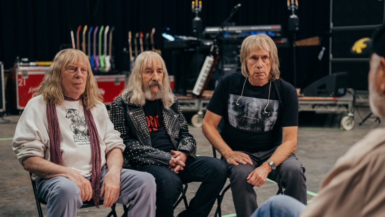 Motobec810's tweet card. This September marks the arrival of the long-awaited sequel Spinal Tap II: The End Continues. Ahead of its release, a trio of first-look photos has been revealed.
