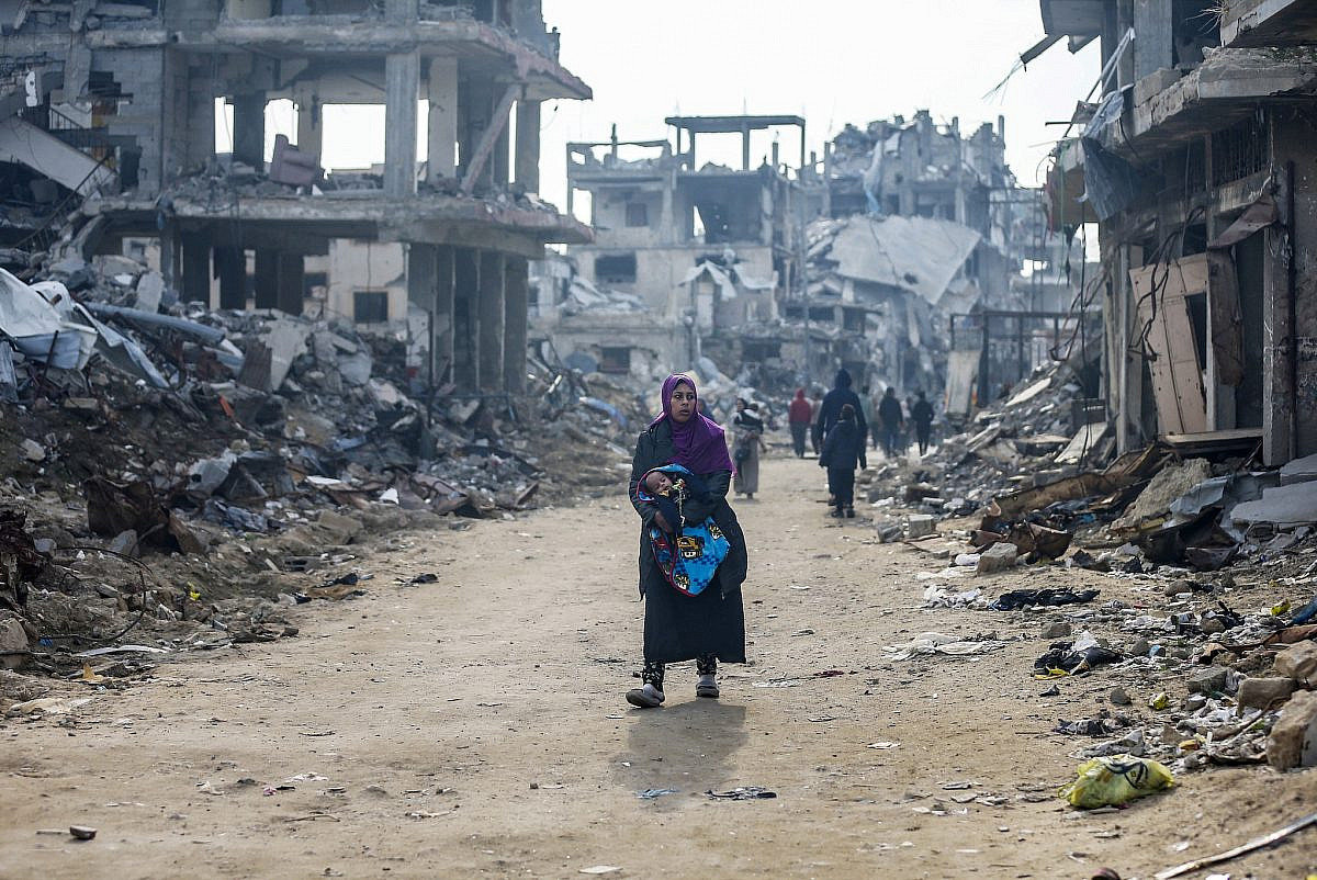 AragiAuthors's tweet card. Omar El Akkad’s new book explores why the West only venerates resistance in hindsight, and how we might reconstruct humanity from the ashes of genocide.