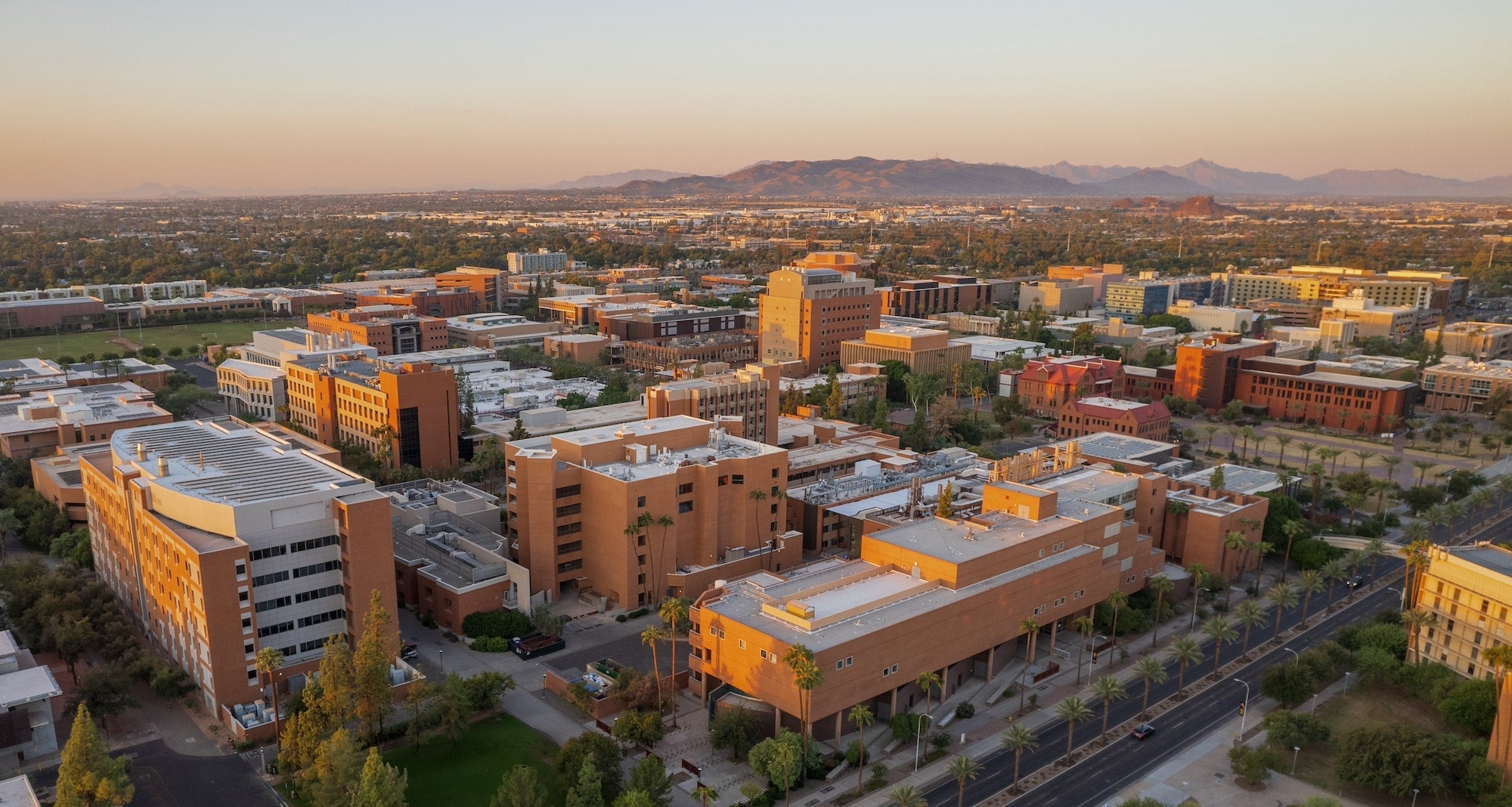ISSUESinST's tweet card. American research universities have unleashed an age of massive technical innovation—but they’ve failed to innovate their own designs to meet the changing needs of society.