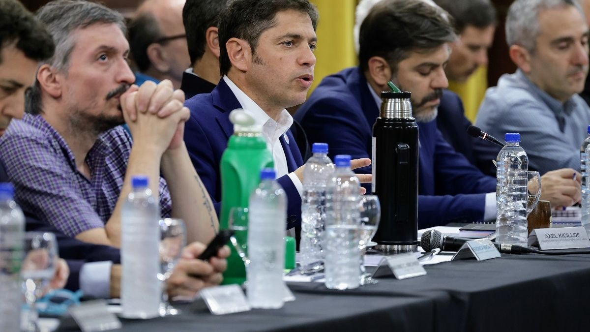 mdzol's tweet card. Con listas que se cargaron, pero aún no se oficializaron, candidatos que se guardaron en otro partido para aparecer en caso que fracasaran las negociaciones y una ruptura de relaciones personales y...