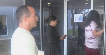 NoticentroWAPA's tweet card. Fue el mismo senador independiente quien solicitó la investigación luego de que recibiera una carta donde le alertaban de persecución en su contra.