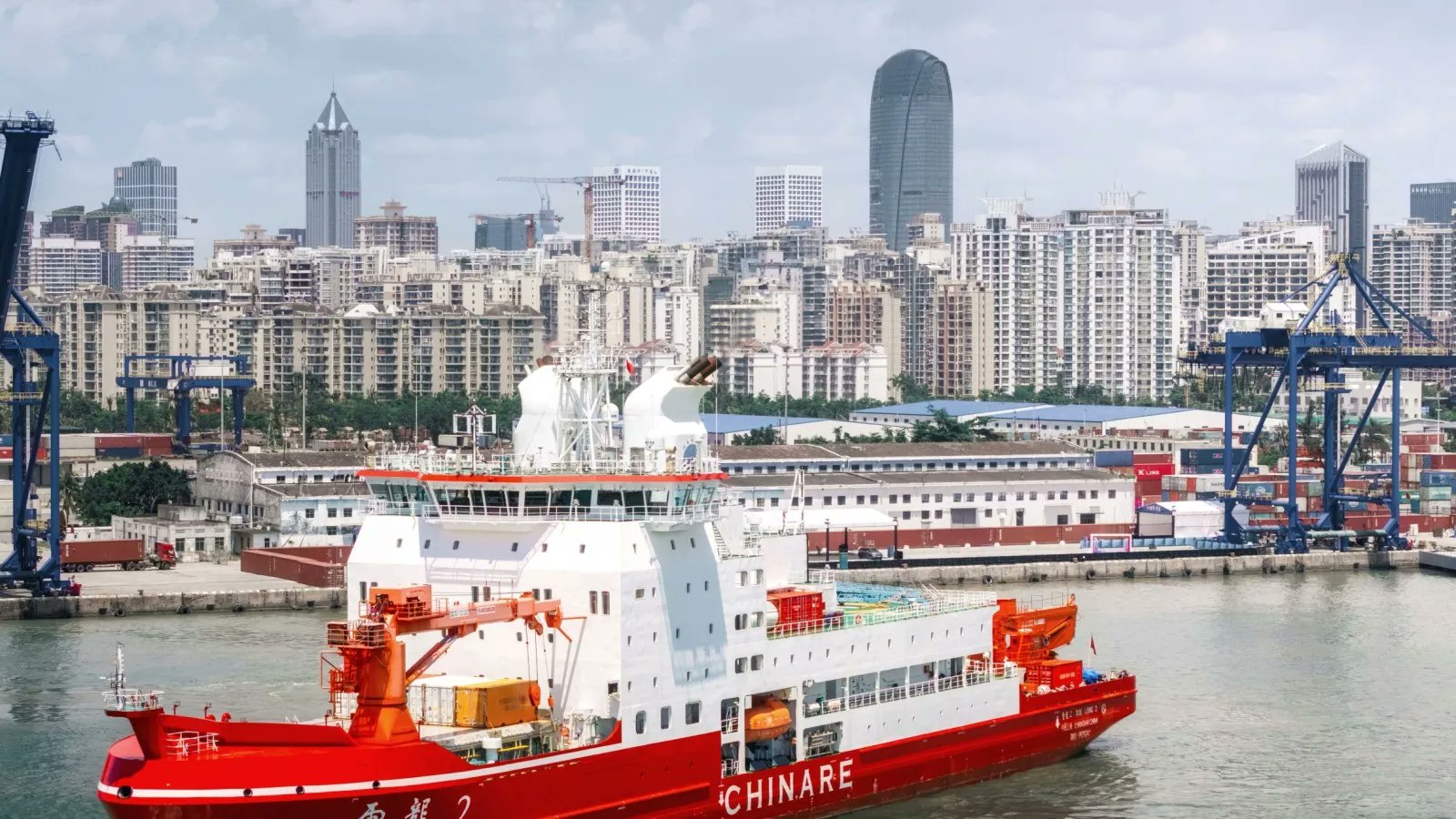 Robert4787's tweet card. China, a major East Asian power, asserts itself as a "near-Arctic state" and a significant stakeholder in Arctic affairs.