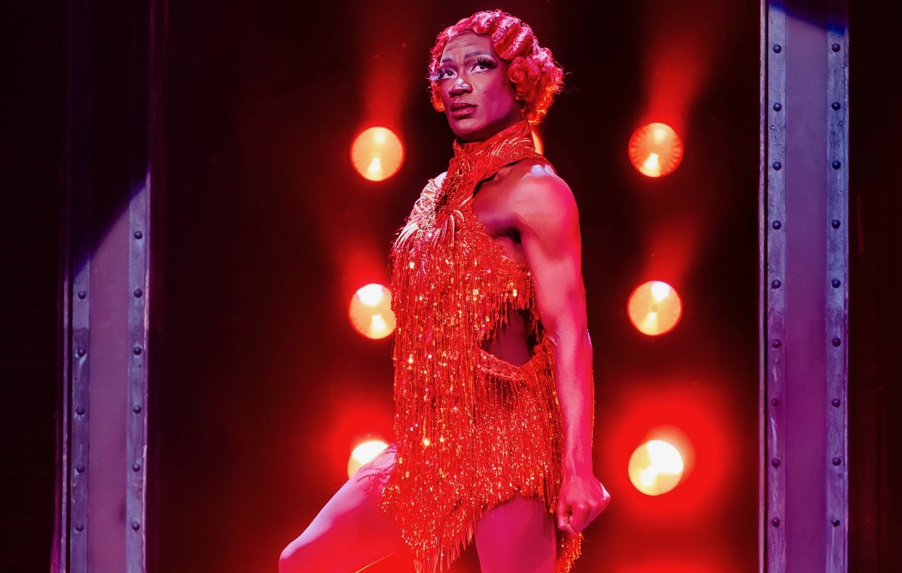 oxinaboxnew's tweet card. 'The most beautiful thing in the world is a shoe,' they sing. Thus begins Kinky Boots – The Musical, which has been travelling the UK since January and 'The most beautiful thing in the world is a...