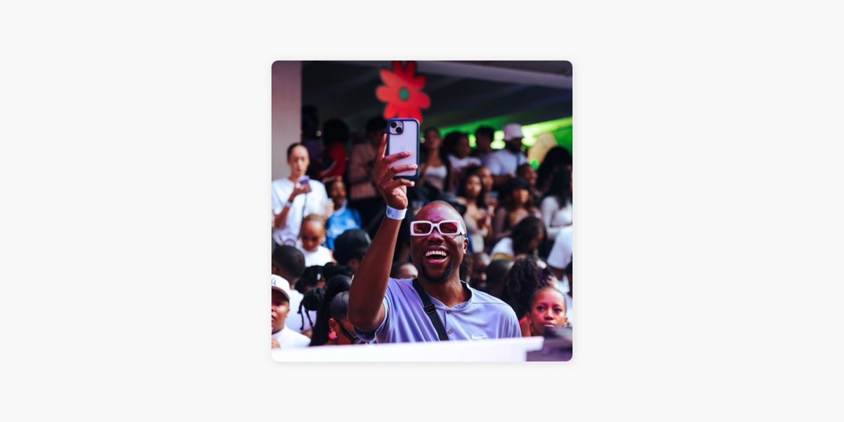 Faro_RCW's tweet card. Playlist · 24 Songs