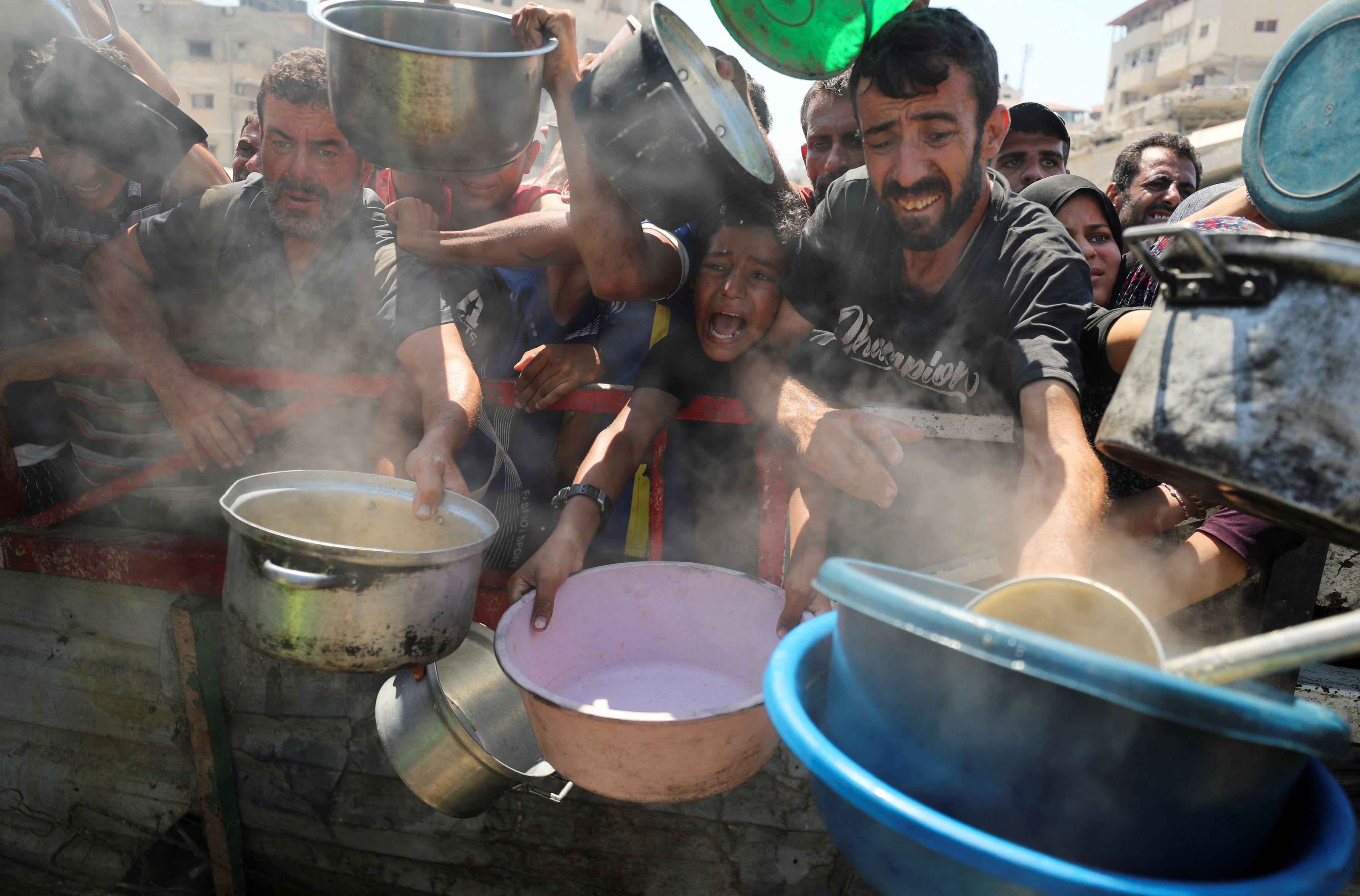 Wolfe321's tweet card. New York, July 23, 2025—The Committee to Protect Journalists added its voice to Wednesday’s urgent appeal from more than 100 aid agencies to end to Israel’s starvation of journalists and other...