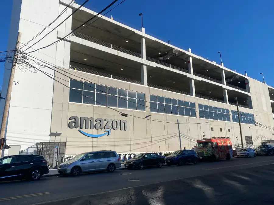 QNS's tweet card. A former Amazon employee at a Maspeth facility is accused of stealing nearly 2,000 pairs of work boots and sneakers worth $224,000 from a program meant to