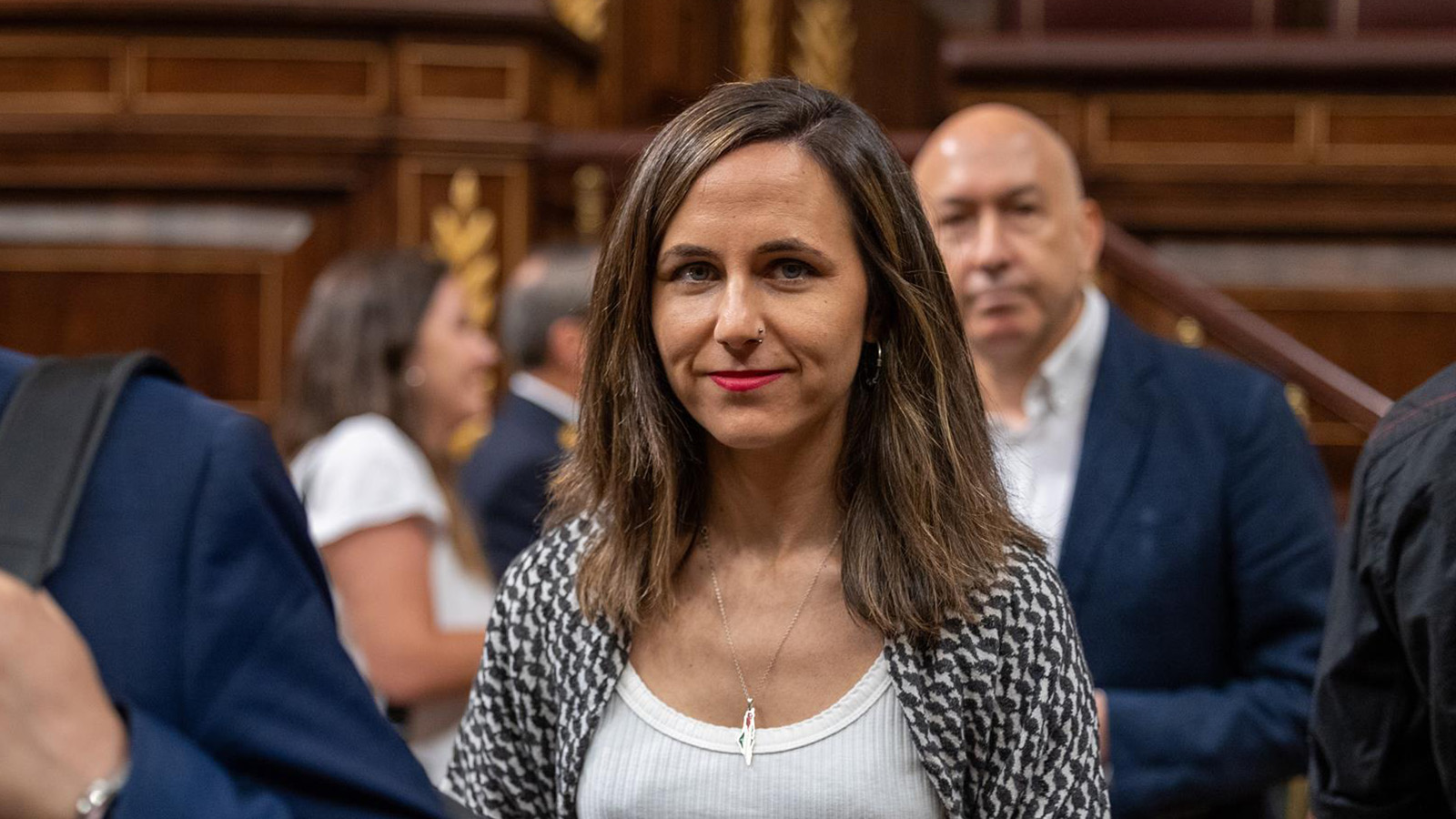 fdezordonez's tweet card. Podemos ha asegurado que 200 organizaciones ecologistas de todo el territorio español les pidieron que votaran en contra del decreto antiapagones.