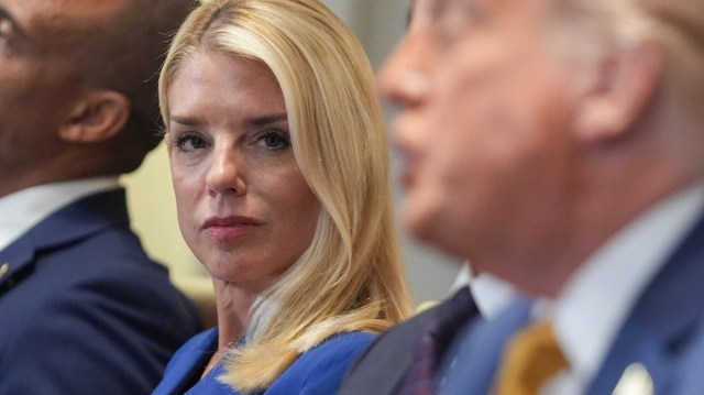 Screamqueenarmy's tweet card. Attorney General Pam Bondi’s carefully crafted memo claiming that there is no Epstein “client list” is nonsense. There might not have been a “client list” in the FBI’s Epstein files, but the FBI ce…