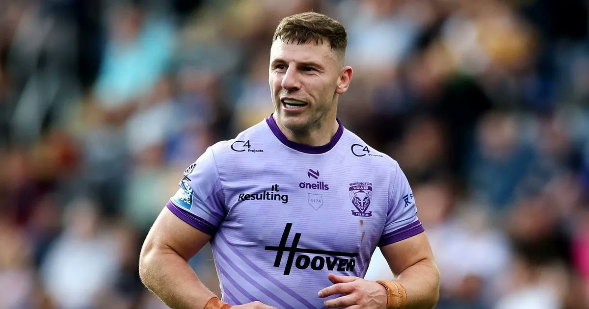 M_Shaw1's tweet card. The Dolphins have been trying to sign the England captain ahead of the 2026 season.