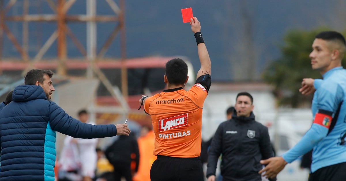 encanchacl's tweet card. Pese a que la cita juvenil se desarrollará en nuestro país, no estarían considerados jueces nacionales.