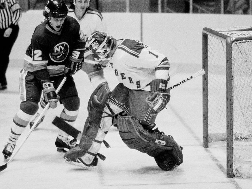 sunhornby's tweet card. Former Toronto Maple Leafs goalie and NHL exec Wayne Thomas dead at 77