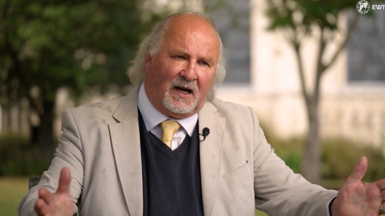 wartwatch's tweet card. The former chaplain to the late Queen Elizabeth II lamented what he described as the apostasy within the Church of England and said Anglicanism in the United Kingdom is swiftly dying