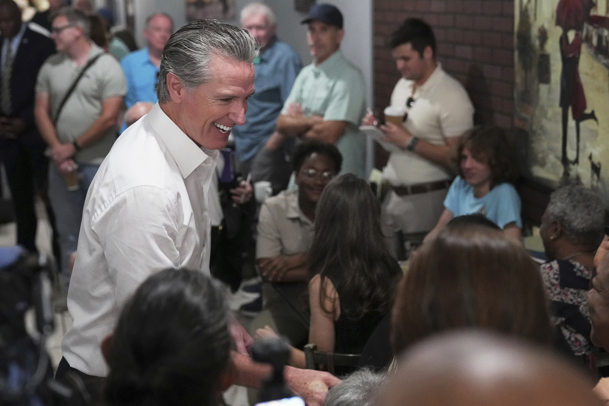 DanCALmatters's tweet card. Gavin Newsom went to South Carolina this week. The state could host the first Democratic presidential primary again in 2028.