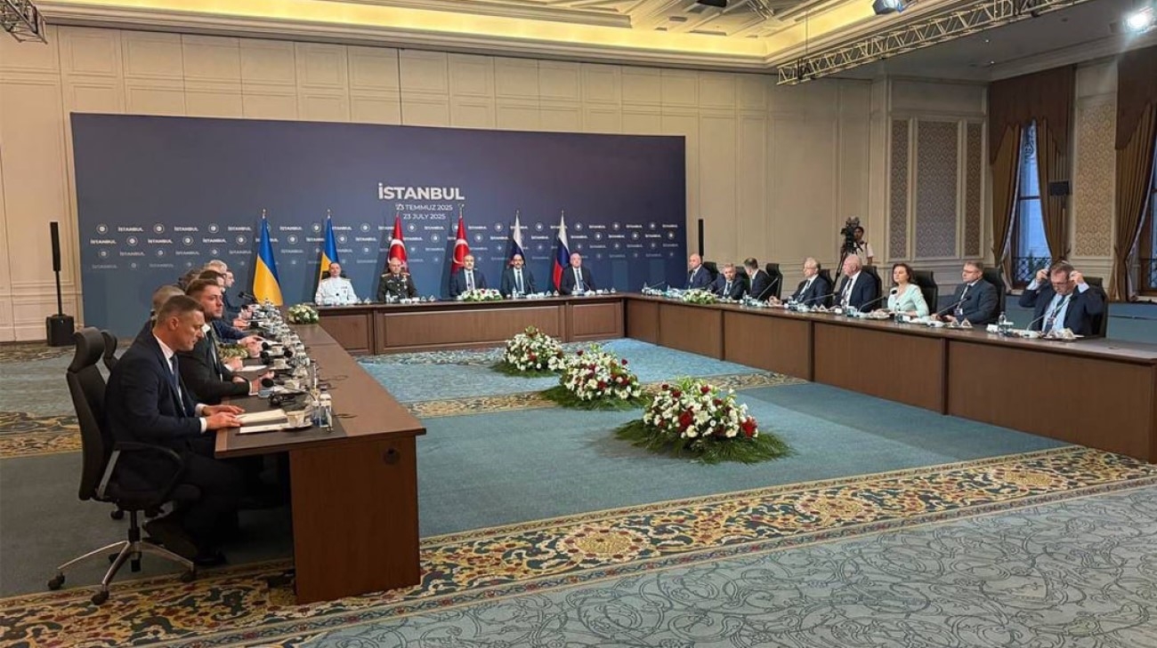 pravda_eng's tweet card. The third round of peace talks between the Ukrainian and Russian delegations began on the evening of 23 July in Istanbul, Türkiye.