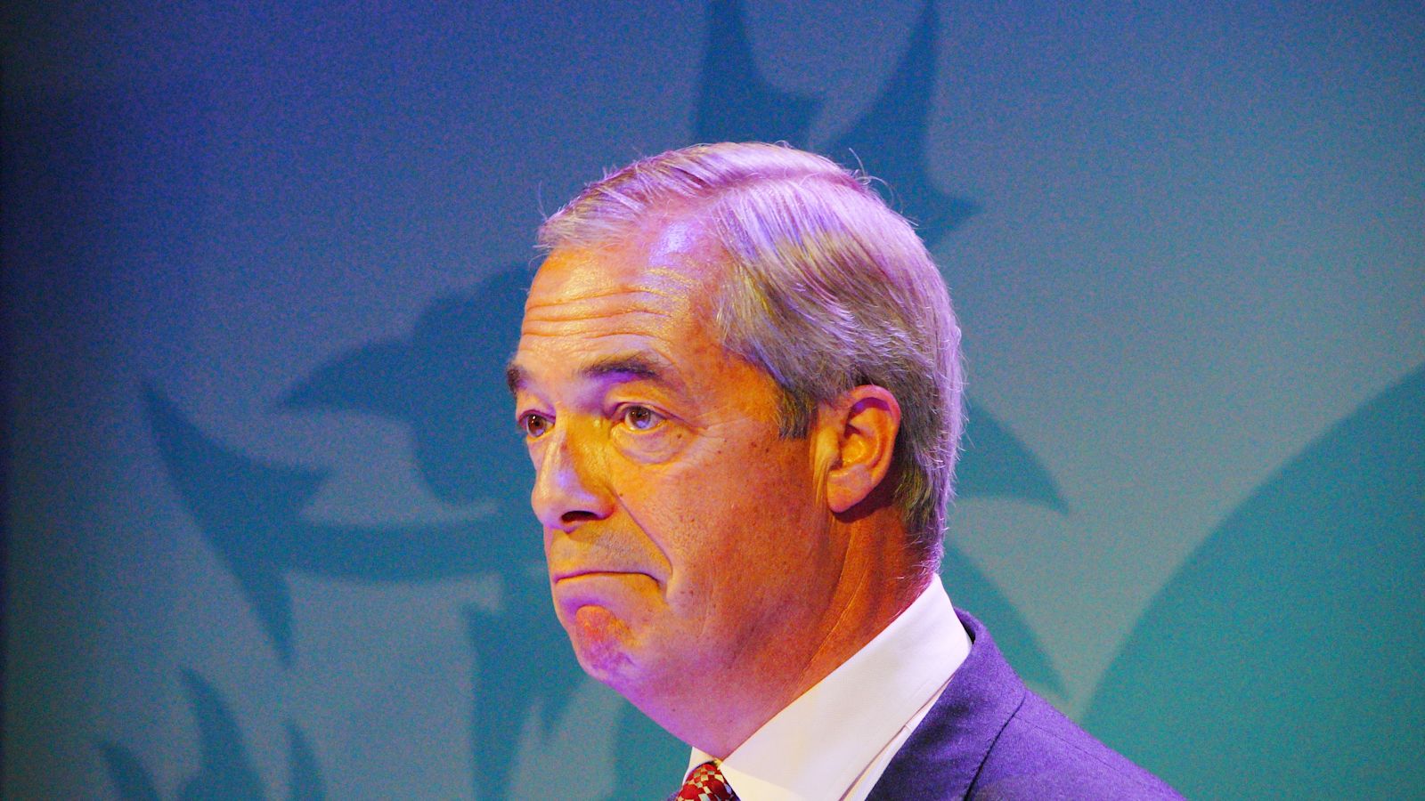 ITVWales's tweet card. As the clock ticks down to polling day, the number of councillors and politicians in the country announcing their allegiance to Nigel Farage's party is rising. | ITV News Wales