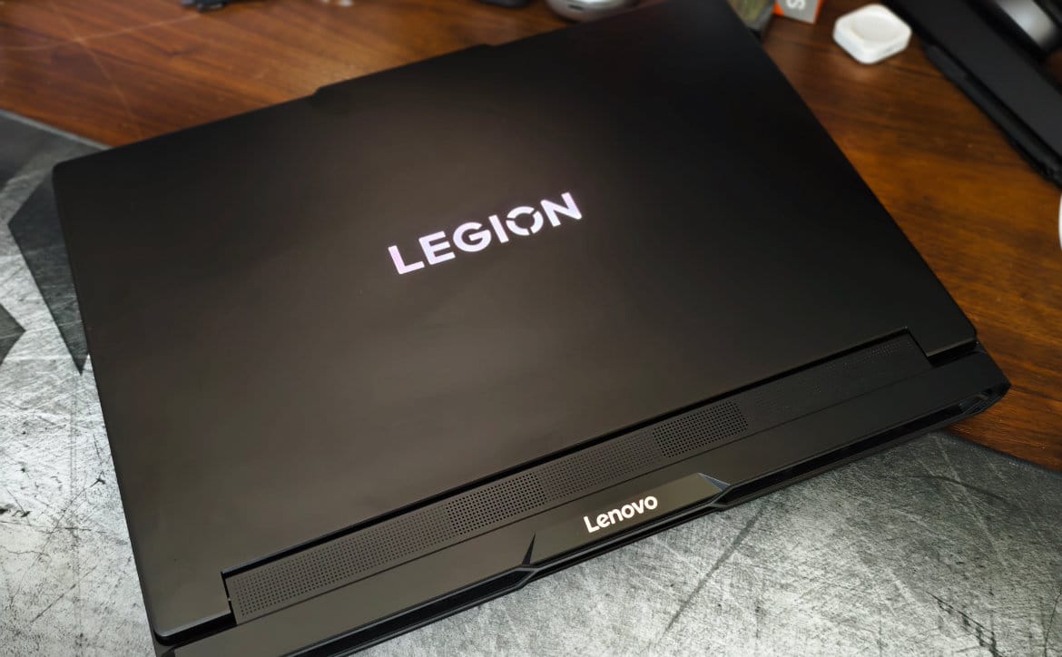 techaeris's tweet card. Aside from the brilliant OLED display, this Lenovo Legion Pro 7i Gen 10 was outfitted with two 1 TB SSDs, 32 GB of RAM, and the mighty NVIDIA RTX 5080.