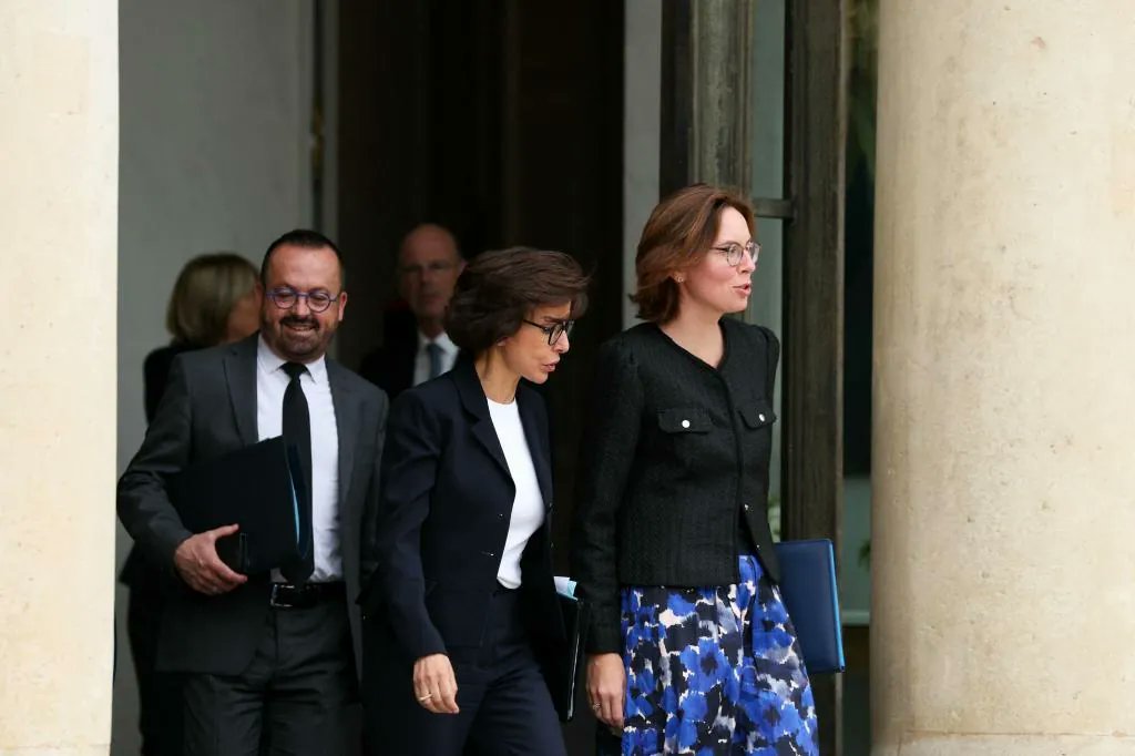 elmundoes's tweet card. Rachida Dati, la controvertida ministra francesa de Cultura y emblema de la derecha dura en Los Republicanos, tenía todos los boletos (o eso creía) para llegar a la Alcaldía de...
