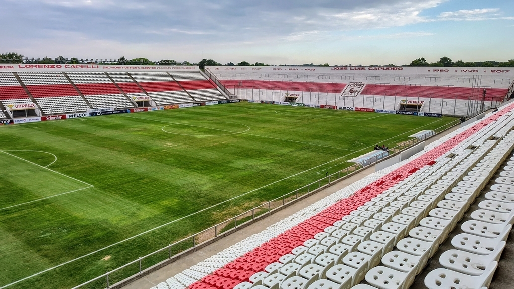 SanLorePrimero's tweet card. Ahora sí, tras la confirmación del día, la organización de la competencia publicó a qué hora y dónde se juega.