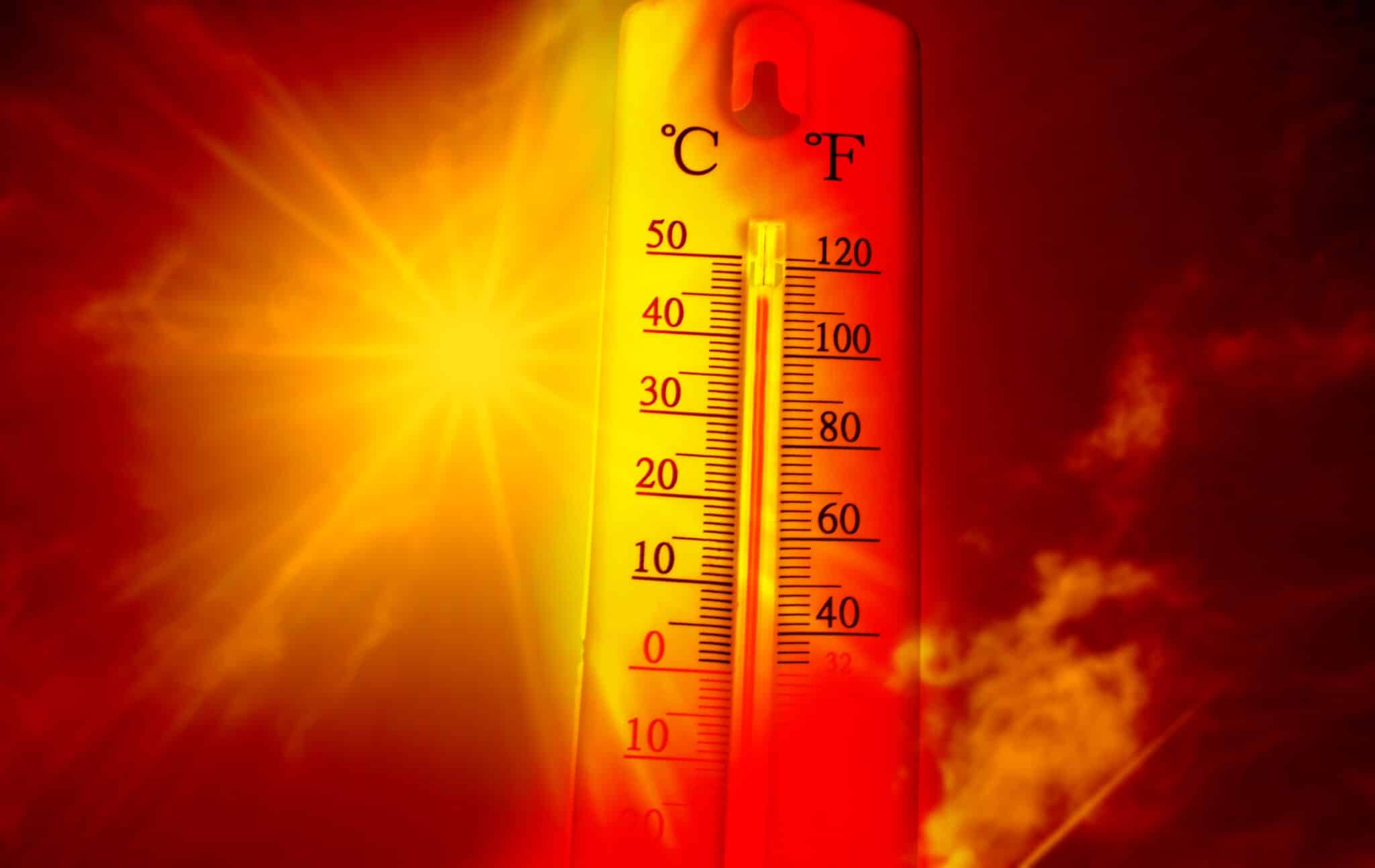 ZLabe's tweet card. Scientists developed a rapid response system to assess whether climate change played a role in extreme weather like heat waves.
