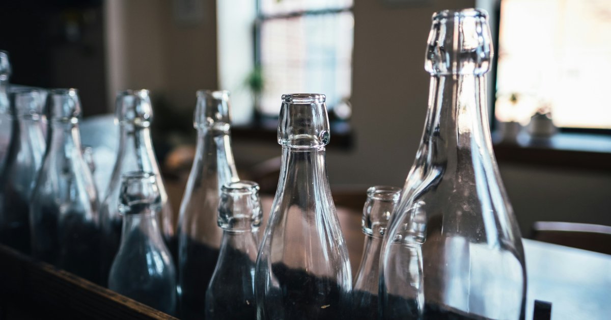 GreenMatters's tweet card. A French study has found that glass bottles contain more microplastics when they are holding a specific type of liquid, surprising experts.
