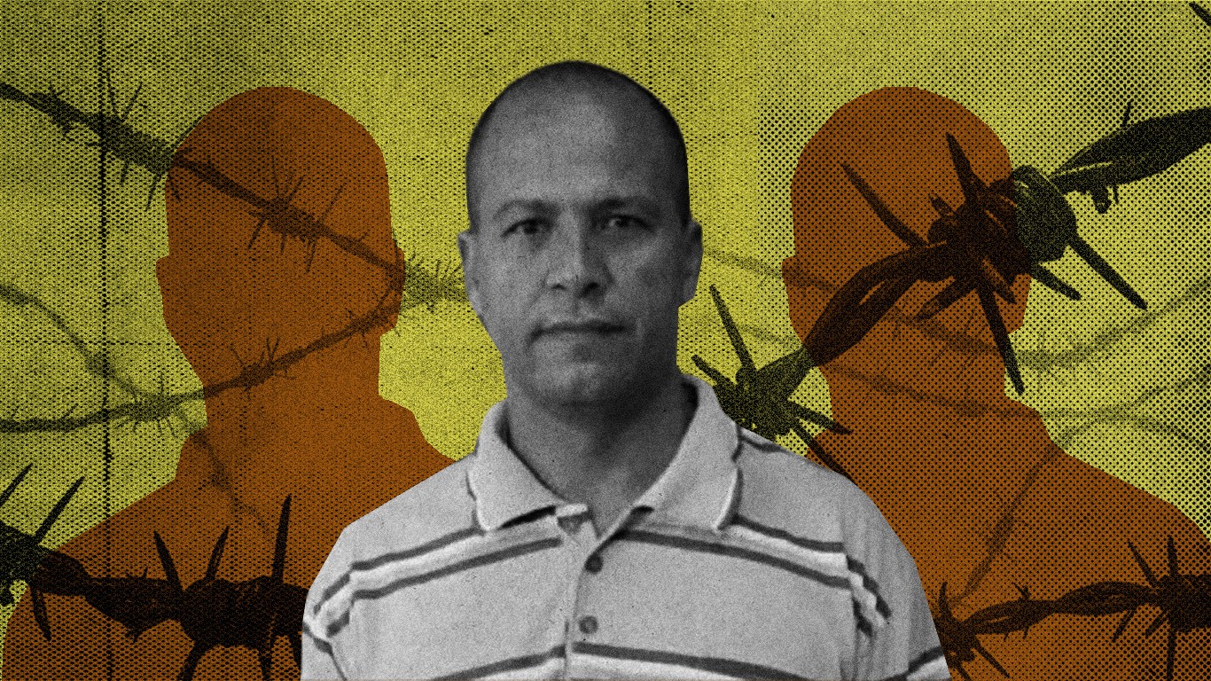 YucaByte's tweet card. El opositor cubano Alexander Verdecia podría enfrentar 10 años de cárcel por publicar críticas contra el régimen en Facebook. Su caso es otro ejemplo de cómo el gobierno cubano utiliza las leyes para...